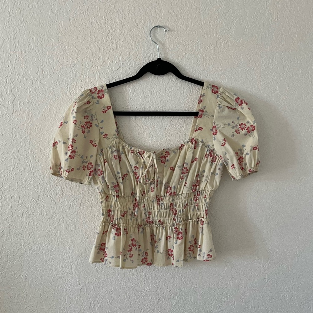 WAYF Lucian Floral Smocked Waist Top - Picture 2 of 7